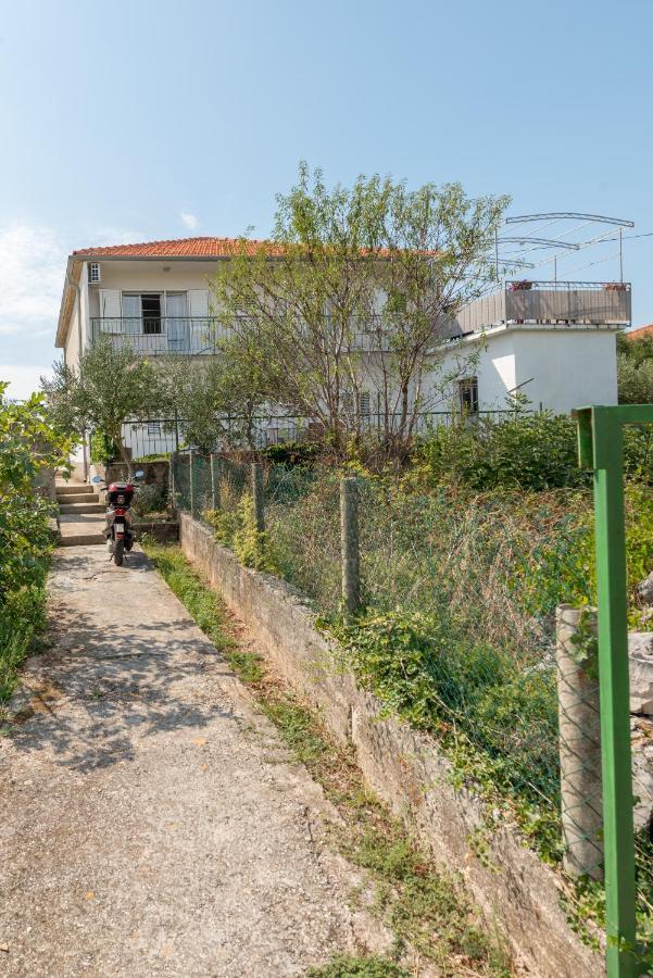 Apartments By The Sea Slatine, Ciovo - 11047 Luaran gambar