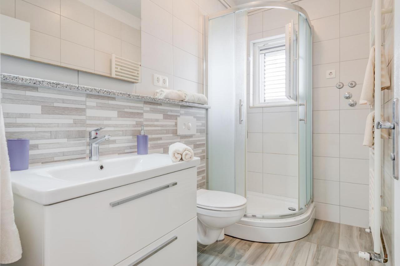 Apartments By The Sea Slatine, Ciovo - 11047 Luaran gambar