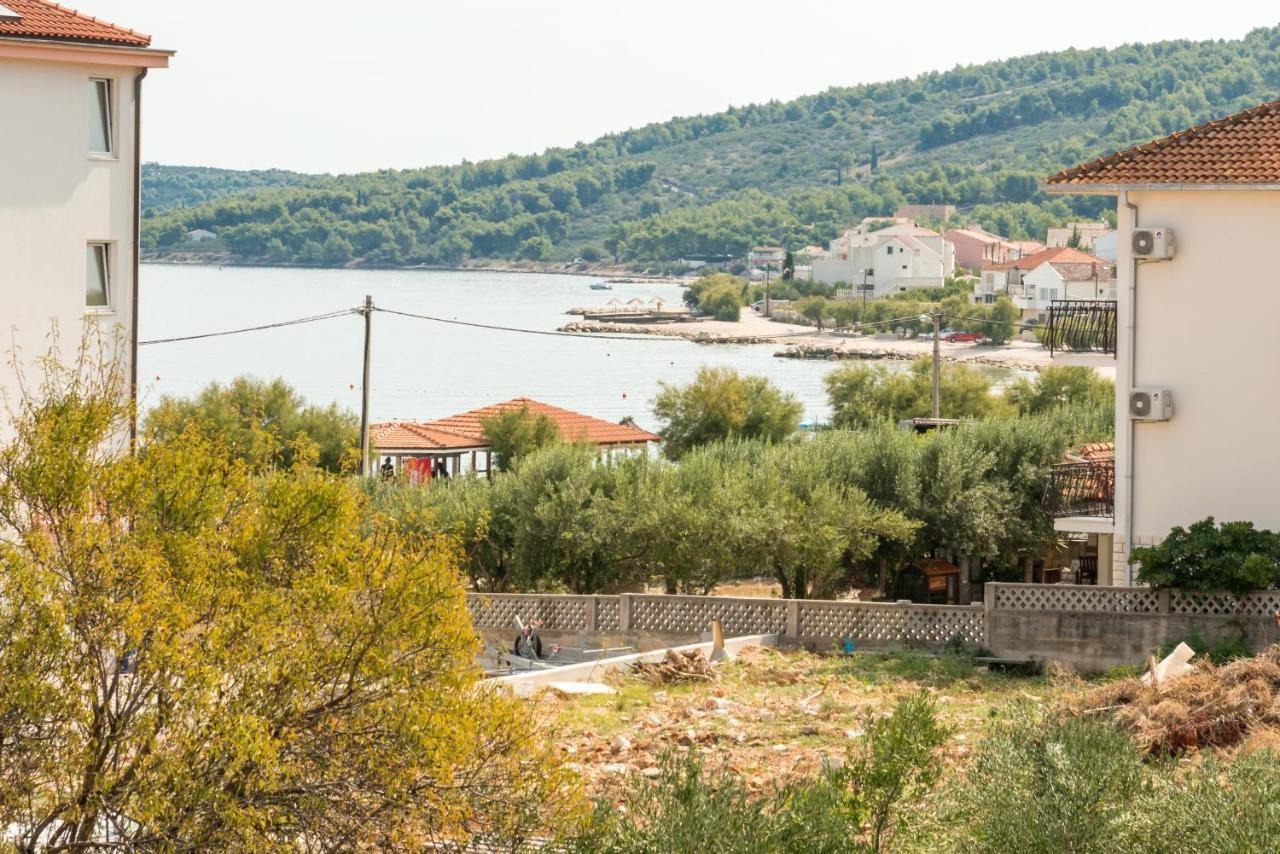 Apartments By The Sea Slatine, Ciovo - 11047 Luaran gambar
