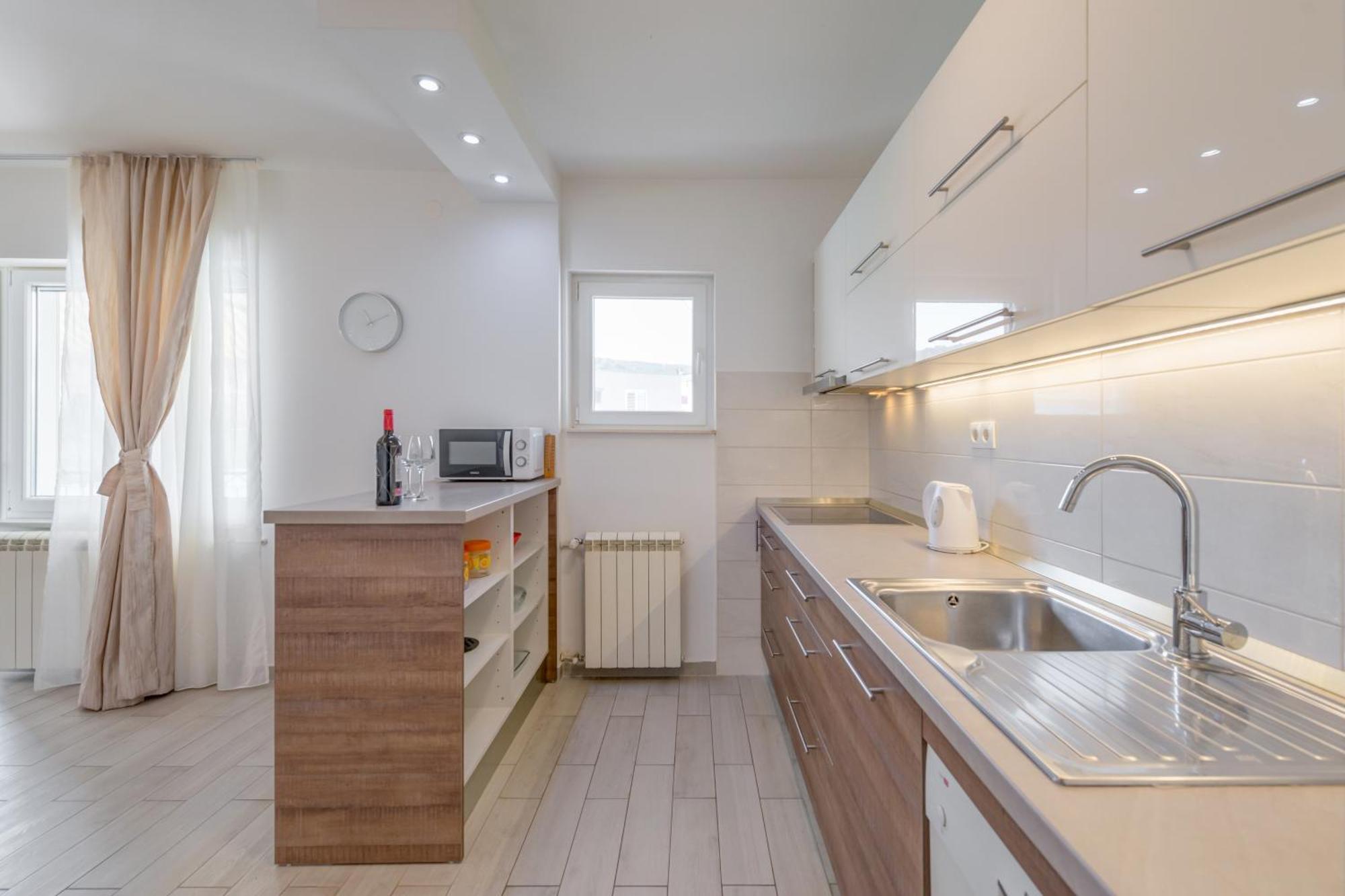 Apartments By The Sea Slatine, Ciovo - 11047 Bilik gambar