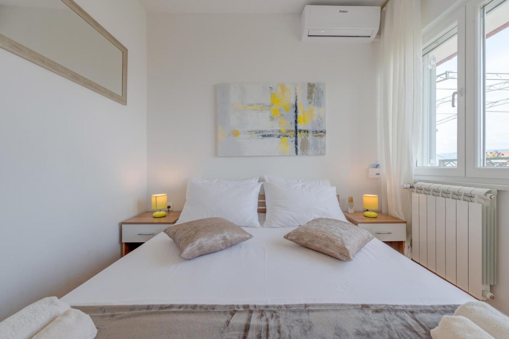 Apartments By The Sea Slatine, Ciovo - 11047 Bilik gambar
