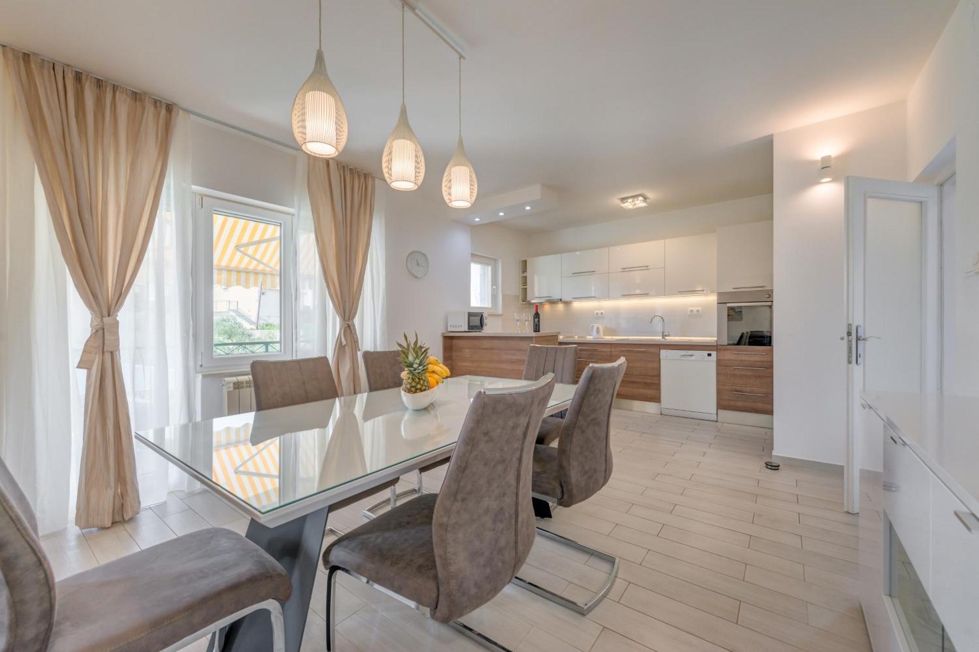 Apartments By The Sea Slatine, Ciovo - 11047 Bilik gambar