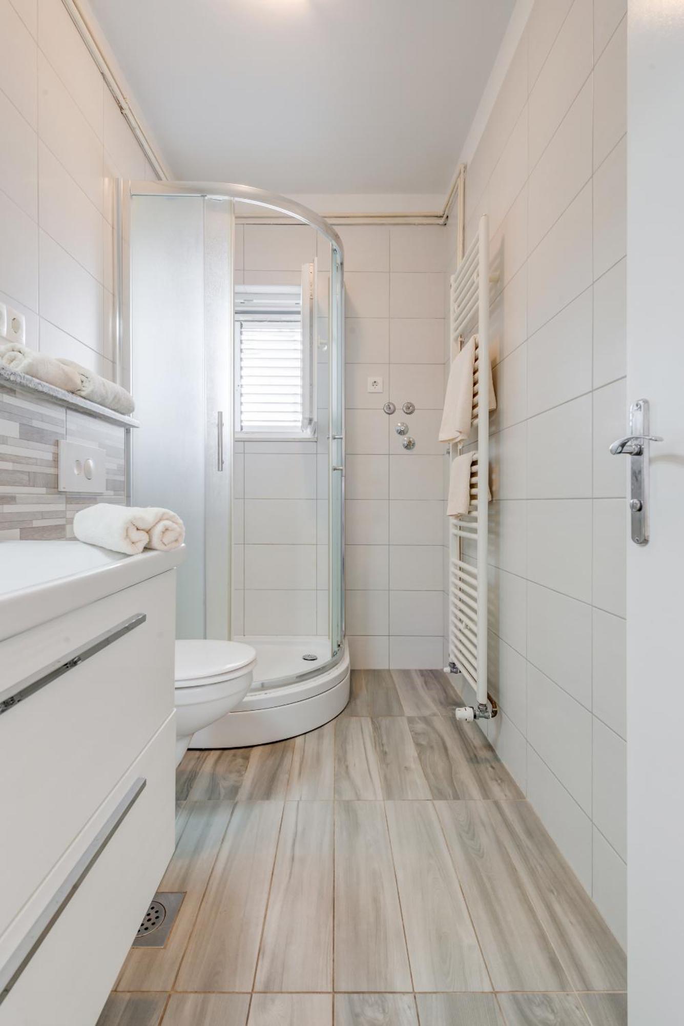 Apartments By The Sea Slatine, Ciovo - 11047 Bilik gambar
